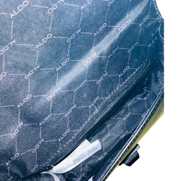 ALDO Snakeskin Clutch w/ Matching Coin Purse - Picture 4 of 5